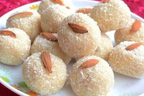 Nariyal Laddu